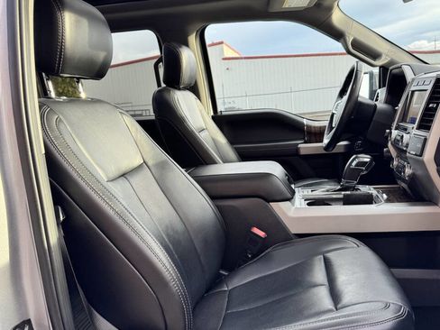 Used 2020 Ford F150 Lariat w/ Equipment Group 502A Luxury image 13