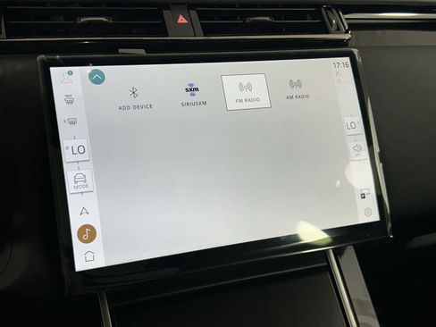 Certified 2026 Land Rover Range Rover Velar Dynamic SE image 18