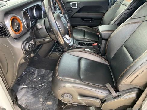 Used 2020 Jeep Gladiator Mojave w/ Dual Top Group AWD/4WD image 10