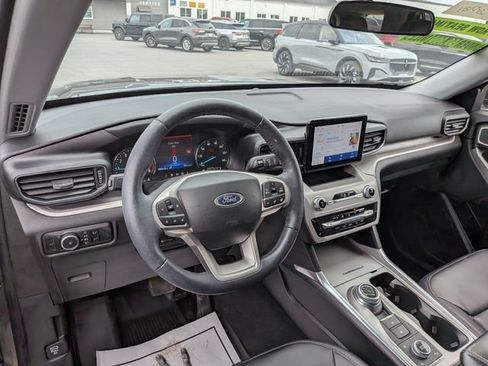 Certified 2023 Ford Explorer XLT w/ Equipment Group 202A AWD/4WD image 8