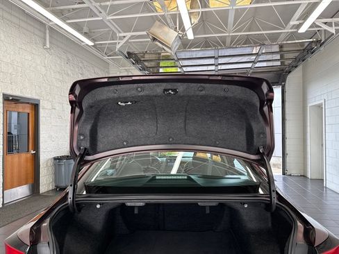 Used 2025 Nissan Altima 2.5 SV FWD image 10