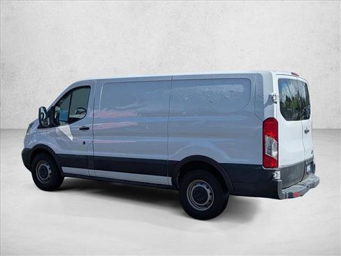 Used 2017 Ford Transit 150 130 Low Roof RWD image 8