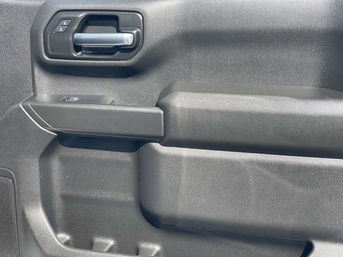 Used 2025 Chevrolet Silverado 1500 W/T image 25