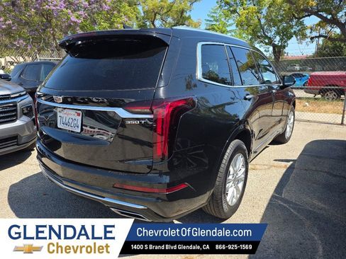 Used 2025 Cadillac XT6 Luxury FWD image 7
