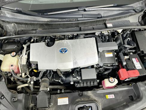 Used 2018 Toyota Prius Prime Premium FWD image 32