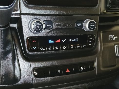 Used 2025 RAM ProMaster 2500 w/ U-Haul Equipment Group FWD image 16