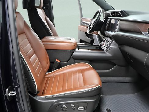 Used 2024 GMC Yukon Denali Ultimate image 33