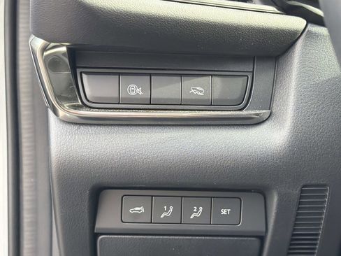 Used 2025 MAZDA CX-30 AWD 2.5 S w/ Premium Package image 17