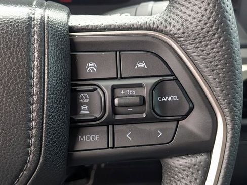 Used 2025 Toyota Tacoma TRD Off-Road AWD/4WD image 20