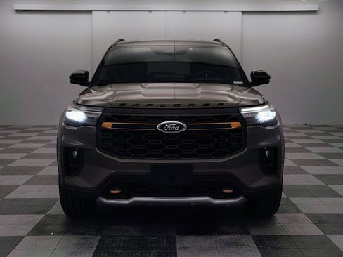 New 2026 Ford Explorer Tremor AWD/4WD image 5