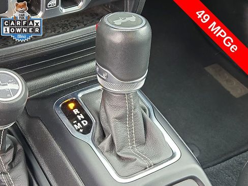 Used 2023 Jeep Wrangler Unlimited Sahara w/ Cold Weather Group AWD/4WD image 14