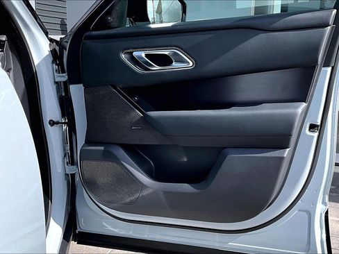 Used 2026 Land Rover Range Rover Velar Dynamic SE image 24