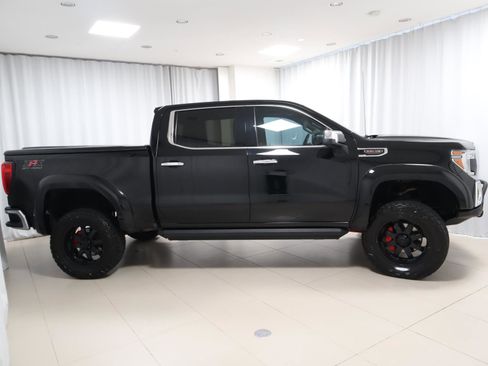 Used 2020 GMC Sierra 1500 SLT w/ SLT Premium Plus Package AWD/4WD image 3