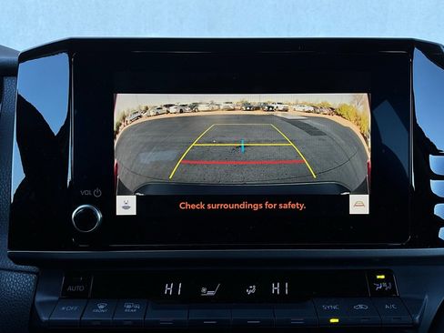 Used 2025 Toyota Camry LE image 30