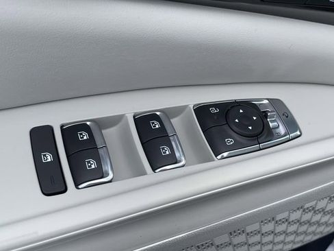 New 2026 Kia Carnival SX w/ SX Dark Edition Package image 25