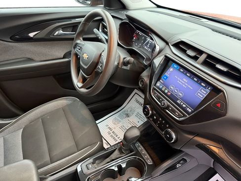 Used 2022 Chevrolet TrailBlazer LT w/ Convenience Package image 19