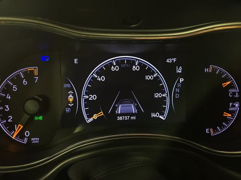 Certified 2021 Jeep Grand Cherokee Limited w/ Quick Order Package 28K 80th AWD/4WD image 18