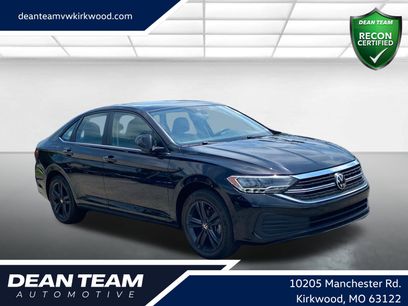 Used 2024 Volkswagen Jetta SE w/ Panoramic Sunroof Package
