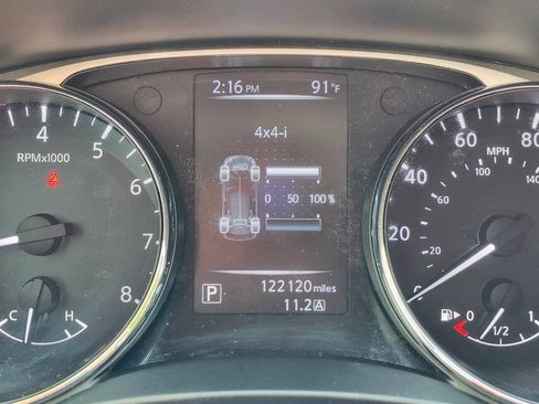 Used 2016 Nissan Rogue SV w/ SV Moonroof Package AWD/4WD image 14