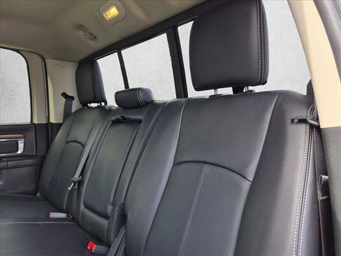 Used 2018 RAM 3500 Laramie AWD/4WD image 13