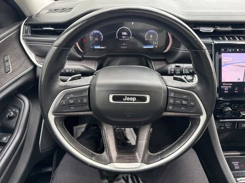 Used 2021 Jeep Grand Cherokee L Limited AWD/4WD image 14