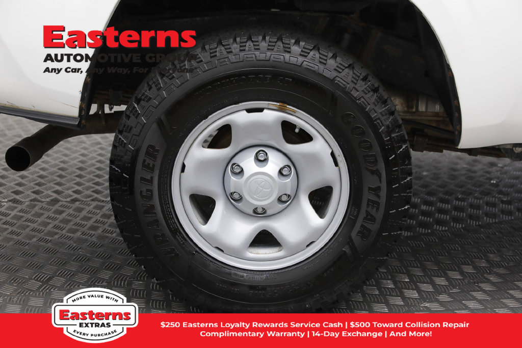 Used 2020 Toyota Tacoma SR RWD image 28