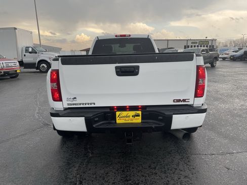 Used 2011 GMC Sierra 3500 Denali image 7
