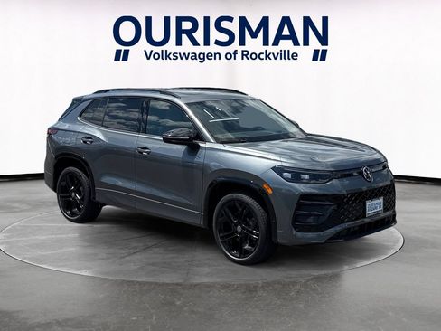 New 2026 Volkswagen Tiguan SE R-Line AWD/4WD image 1