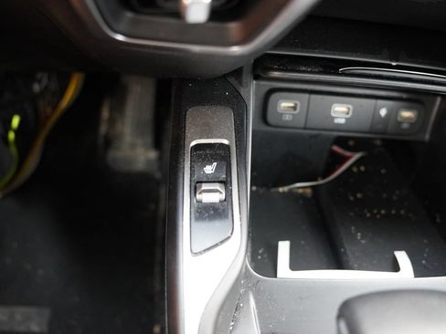 Certified 2023 Kia Sorento S w/ Panoramic Sunroof Package AWD/4WD image 6