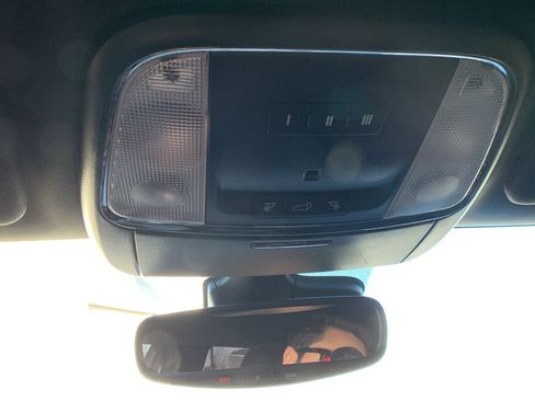 Used 2018 Dodge Durango R/T w/ Technology Group image 17