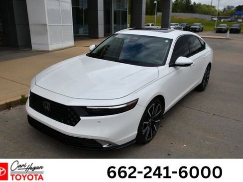 Used 2024 Honda Accord Touring image 1