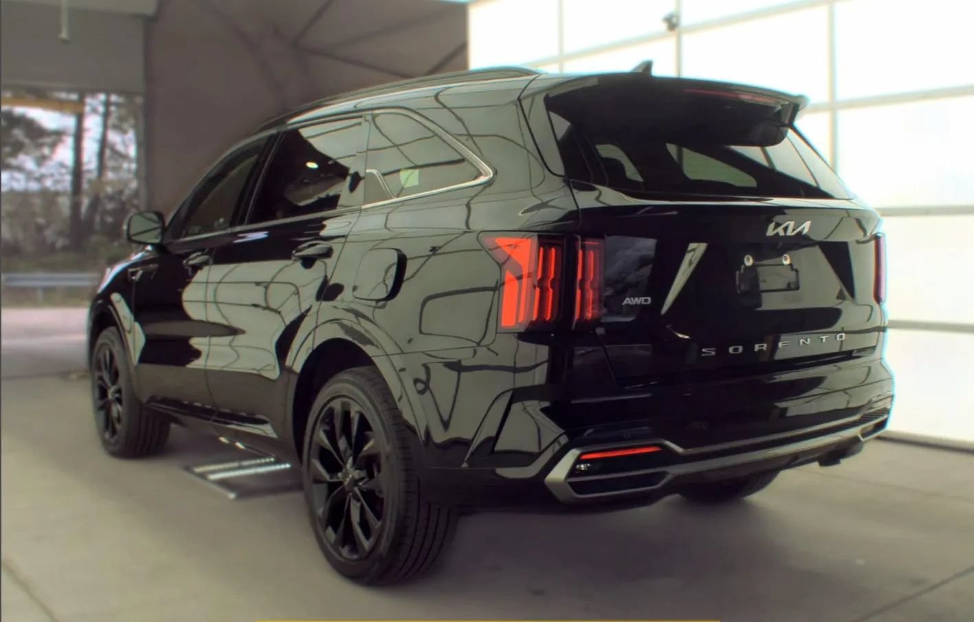 Used 2022 Kia Sorento SX AWD/4WD image 2