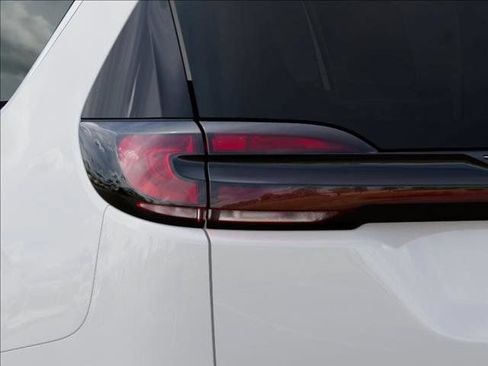 New 2027 Chrysler Pacifica Select FWD image 9