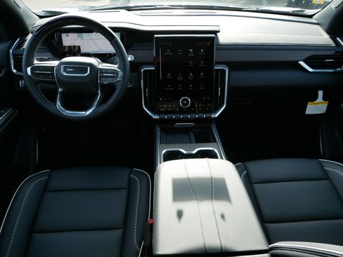 New 2026 GMC Acadia Denali w/ Super Cruise Package image 6