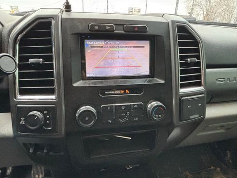 Used 2017 Ford F350 XLT w/ XLT Value Package image 13