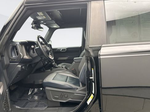 Used 2022 Ford Bronco Outer Banks image 11