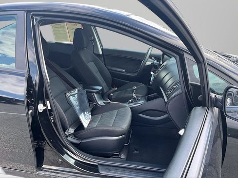 Used 2016 Kia Forte LX FWD image 8