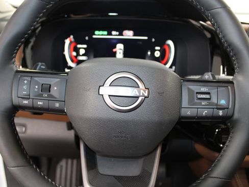 Used 2026 Nissan Pathfinder Platinum AWD/4WD image 28