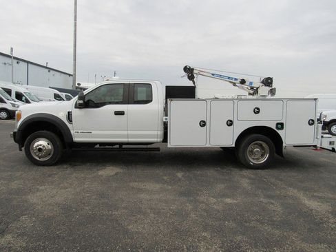 Used 2017 Ford F450 XL w/ Power Equipment Group image 4