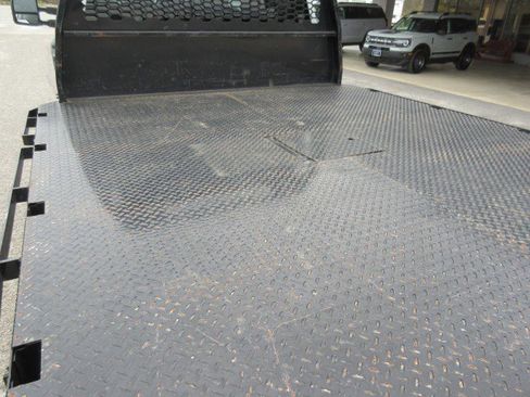 Used 2022 Ford F450 XL w/ Power Equipment Group image 16