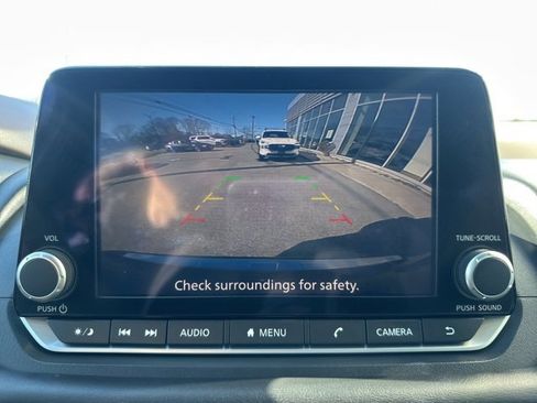 Used 2023 Nissan Rogue SV image 23