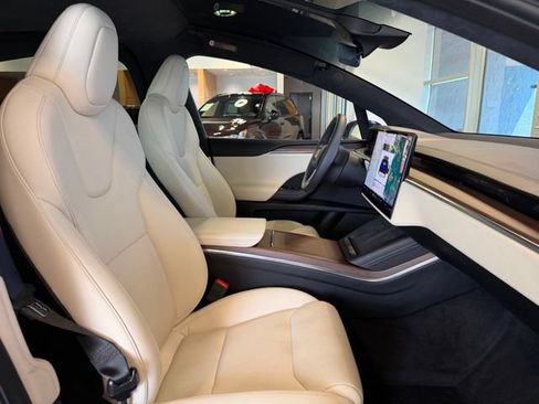 Used 2023 Tesla Model X AWD/4WD image 29