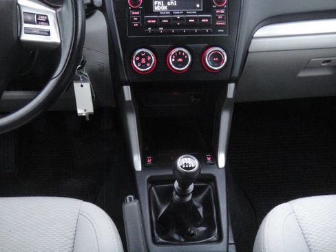 Used 2014 Subaru Forester 2.5i Premium AWD/4WD image 11