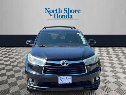 Used 2016 Toyota Highlander Plus AWD/4WD image 2