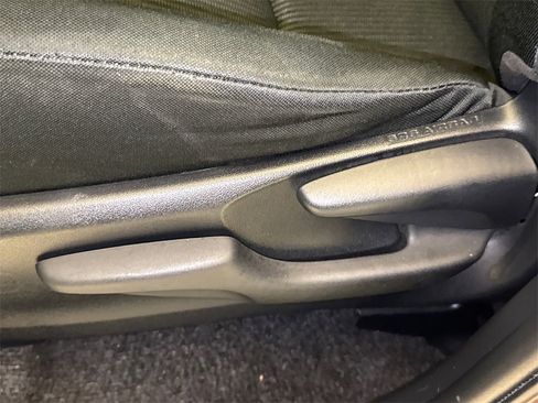 Used 2017 Toyota RAV4 LE image 24