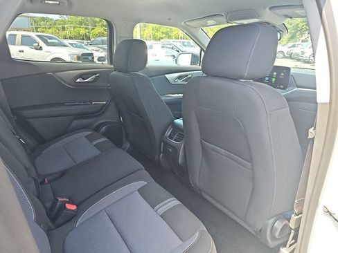 Used 2024 Chevrolet Blazer LT w/ Convenience Package FWD image 13