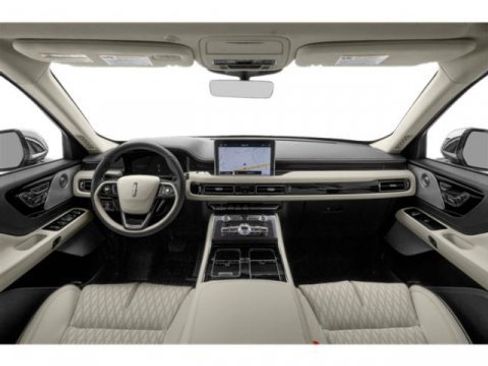 Used 2022 Lincoln Aviator Black Label w/ Dynamic Handling Package image 11