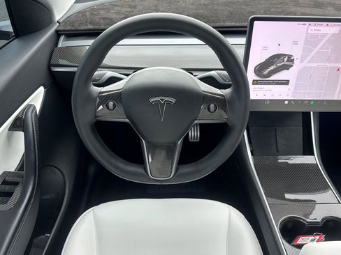 Used 2021 Tesla Model Y Performance AWD/4WD image 17