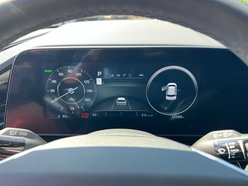 Certified 2024 Kia Niro Wind w/ Wind Preserve Package FWD image 16