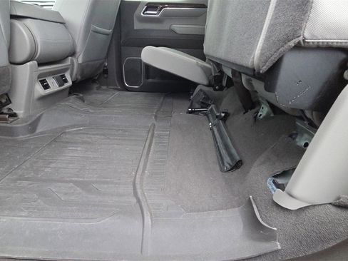 Used 2023 GMC Sierra 1500 SLE image 34